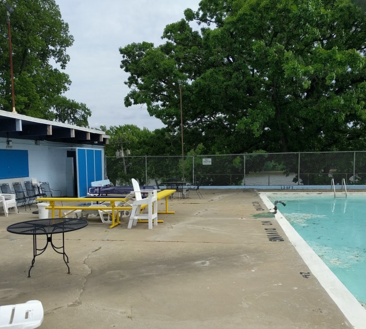 Henry Municipal Swimming Pool (Henry,&nbspIL)